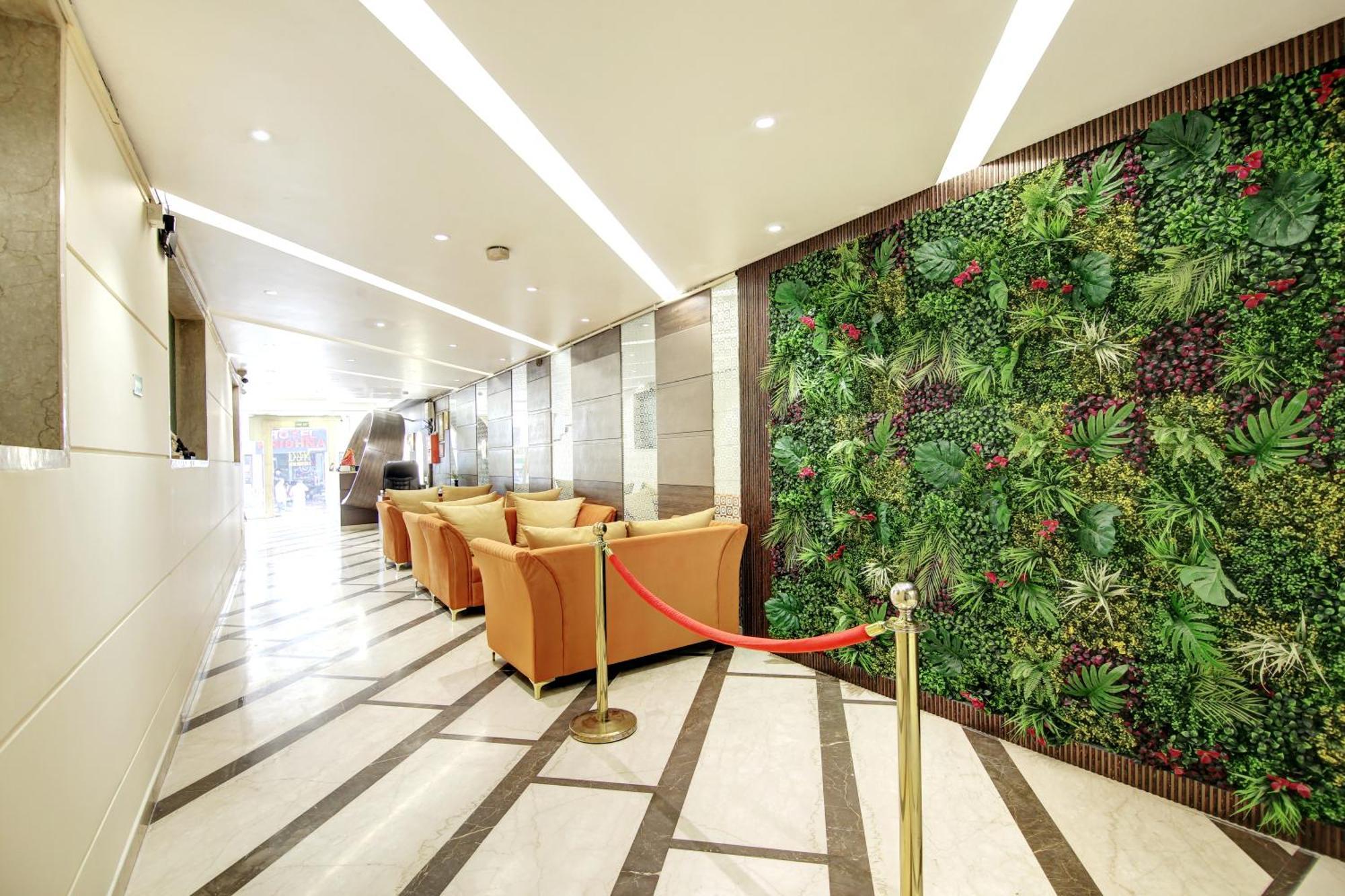 Hotel Neu Villa - Near Connaught Place & New Delhi Railway Station Екстер'єр фото