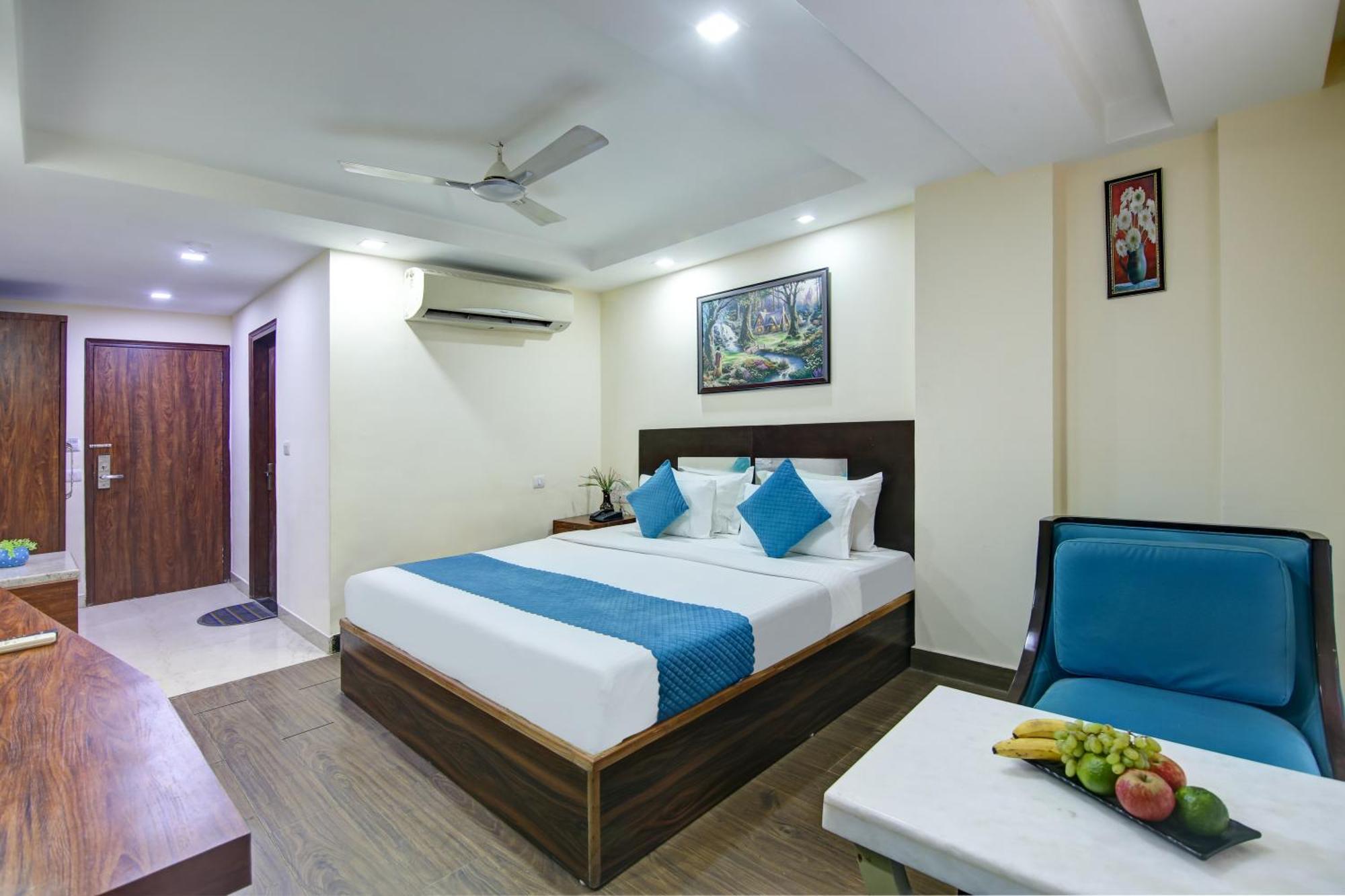 Hotel Neu Villa - Near Connaught Place & New Delhi Railway Station Екстер'єр фото