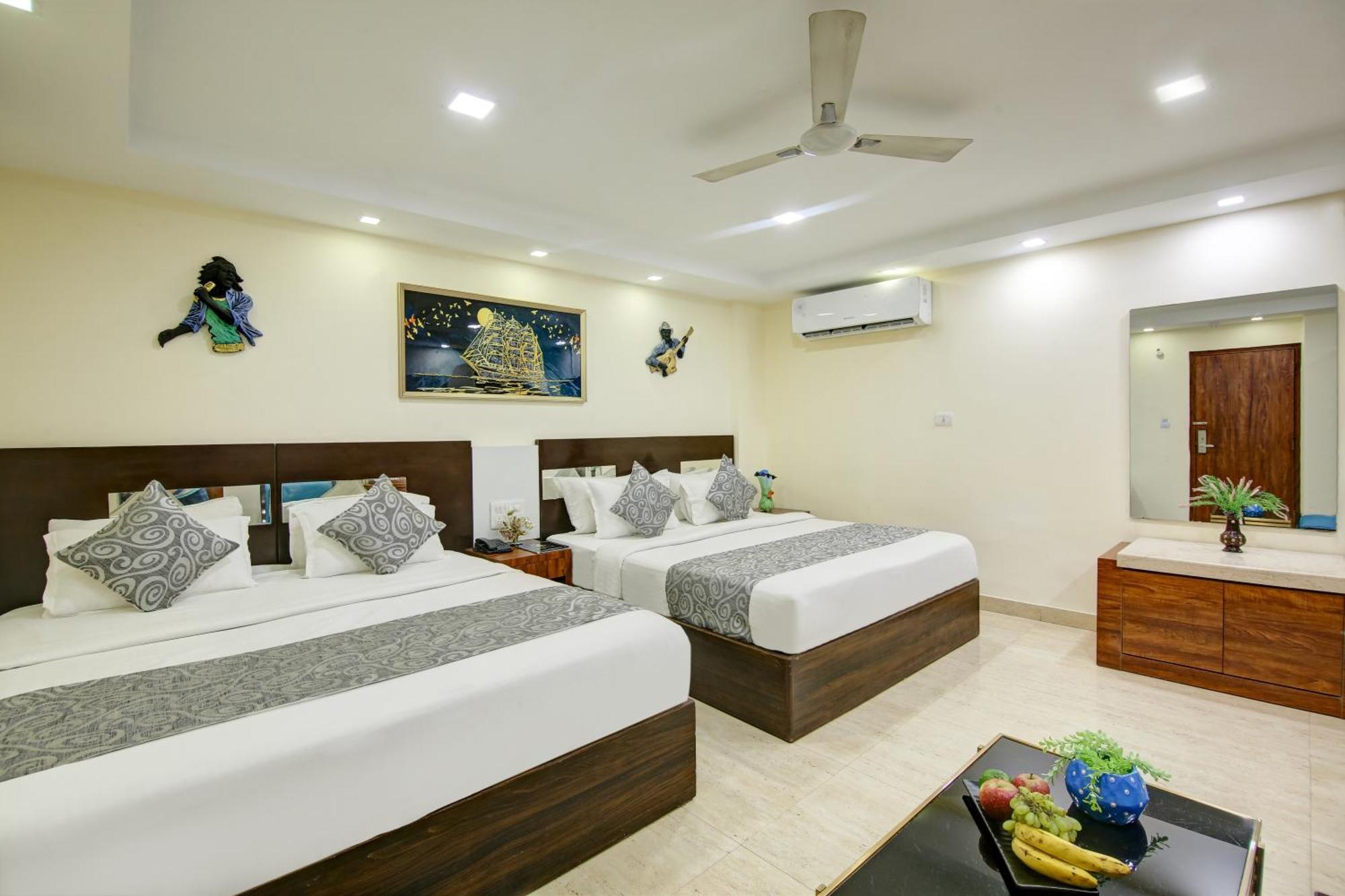Hotel Neu Villa - Near Connaught Place & New Delhi Railway Station Екстер'єр фото