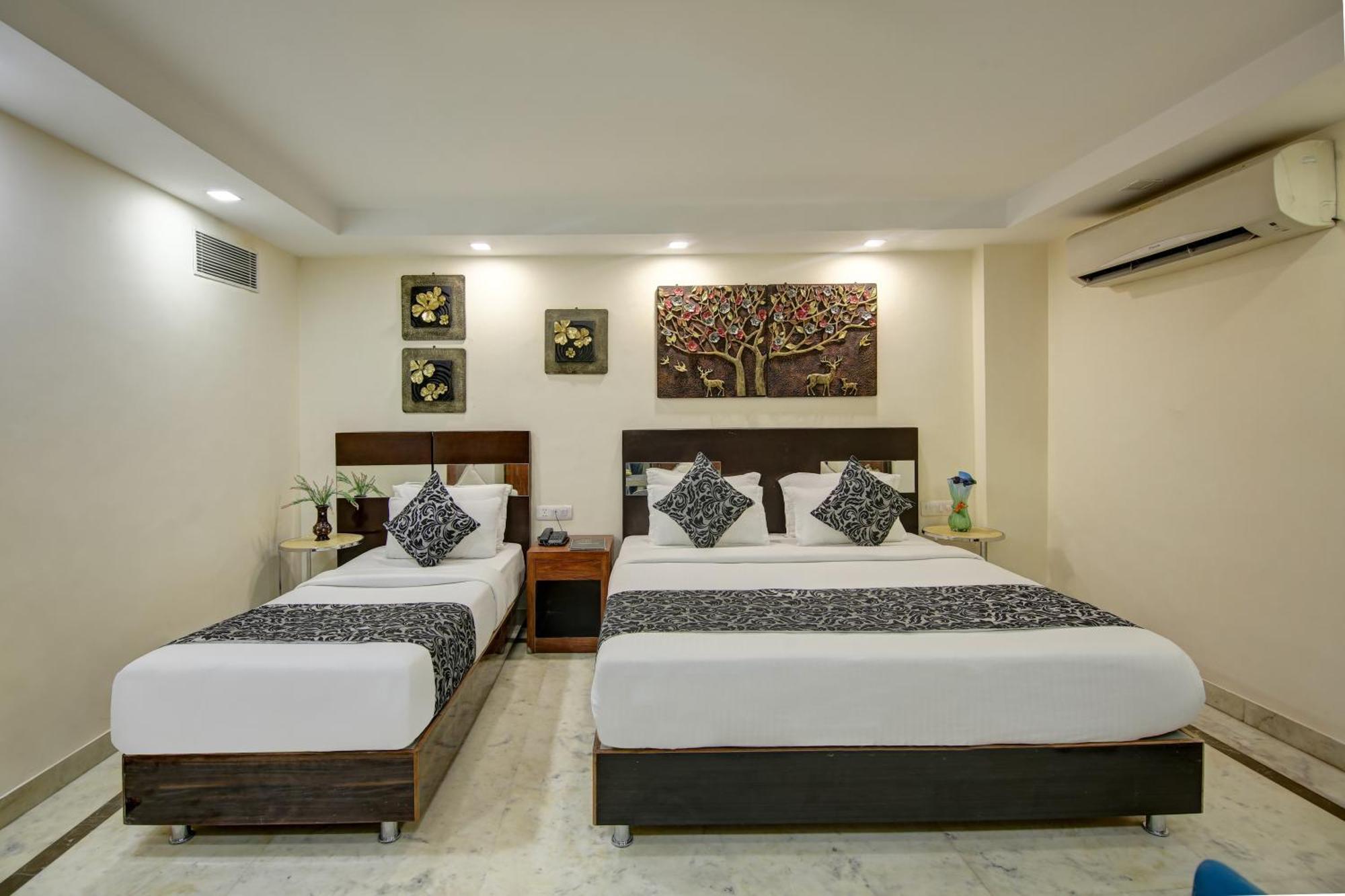Hotel Neu Villa - Near Connaught Place & New Delhi Railway Station Екстер'єр фото